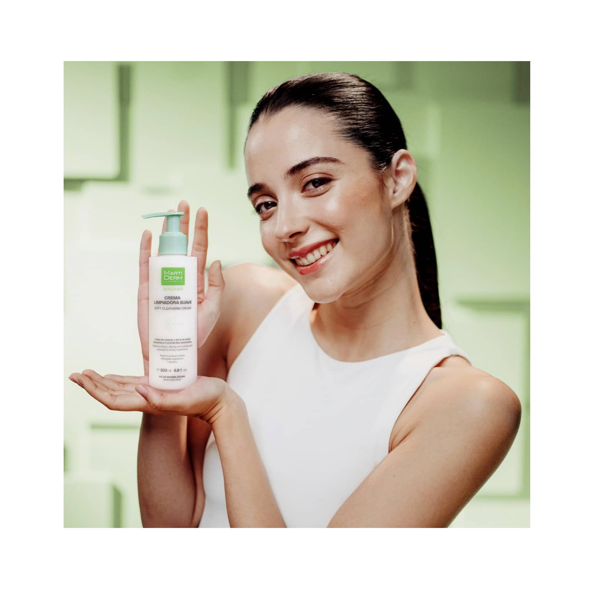 Martiderm Acniover Creme de Limpeza Suave 200ml