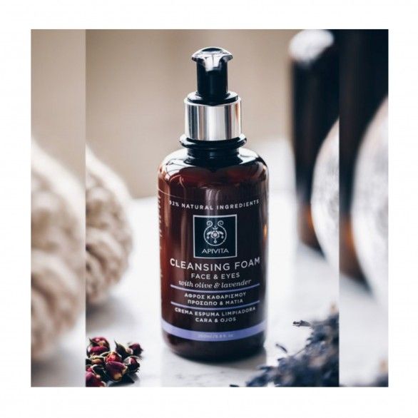 Apivita Espuma de Limpeza Rosto e Olhos 200ml
